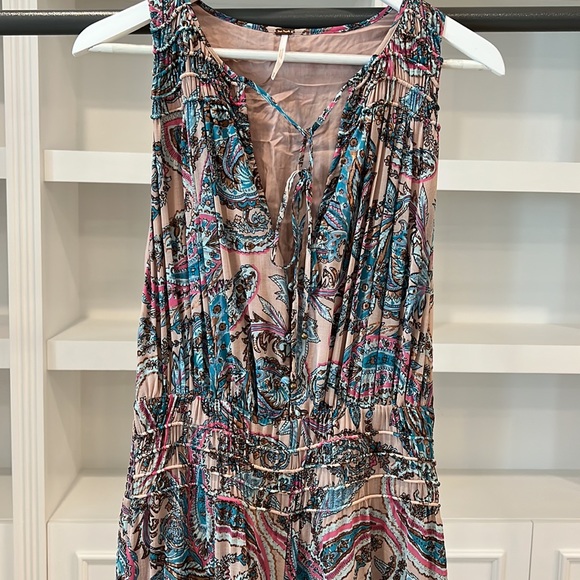 Free People Metallic Tan Gold Dust Jumpsuit Wide Leg Smocked Lined M  NWOT - Picture 6 of 16